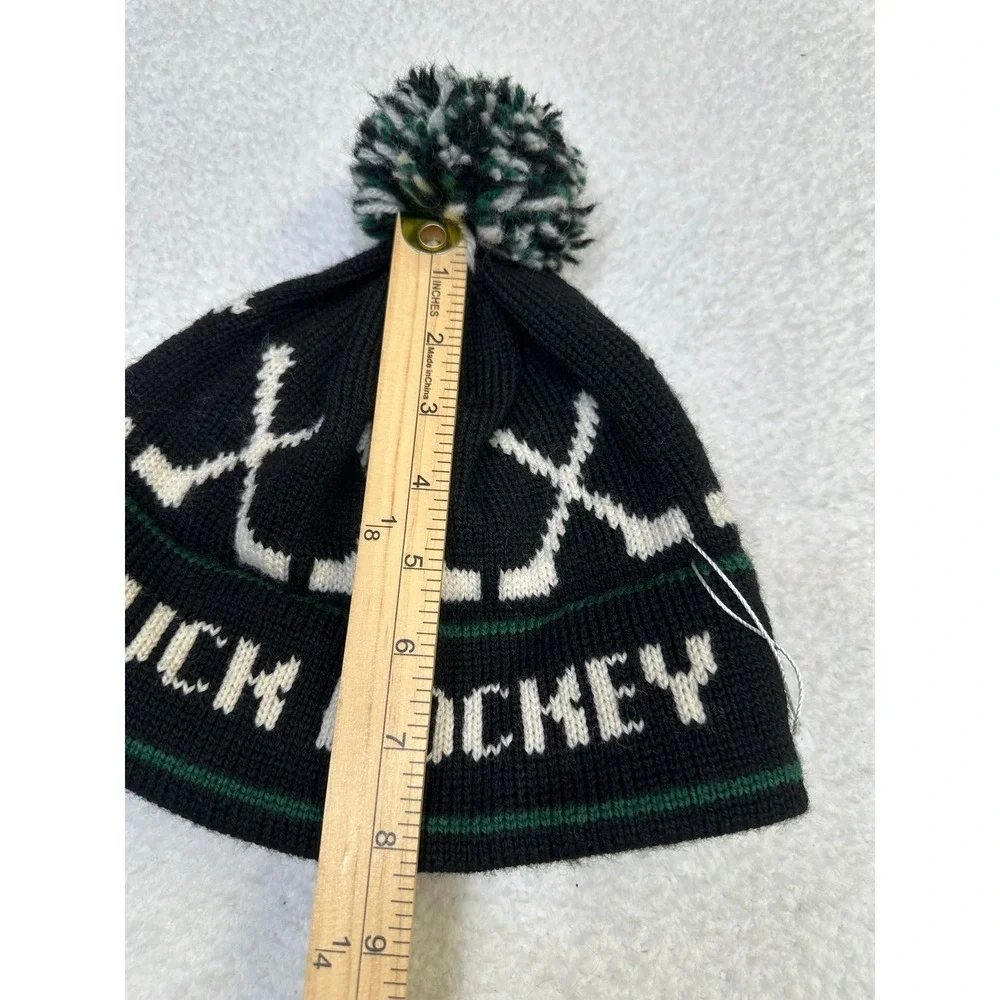 Vermont Originals Tuck‎ Hockey Beanie Hat 100% Wool Pom Pom-New no tags-